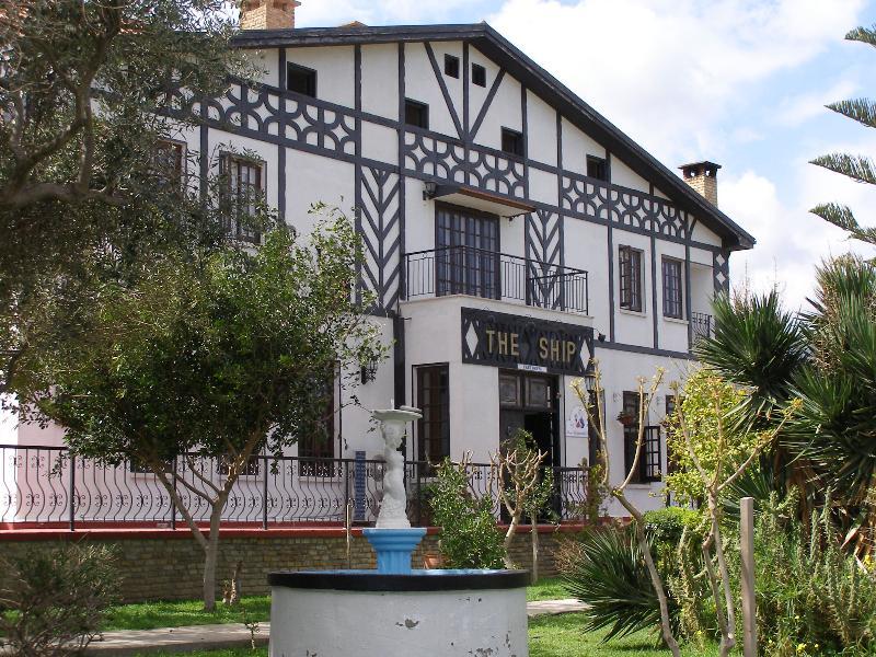 The Ship Inn Hotel Кіренія Екстер'єр фото