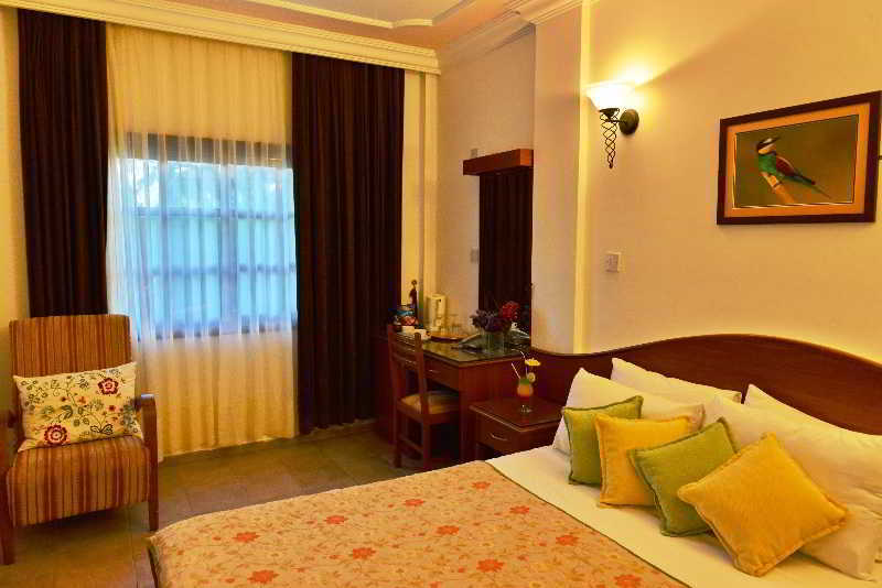 The Ship Inn Hotel Кіренія Екстер'єр фото